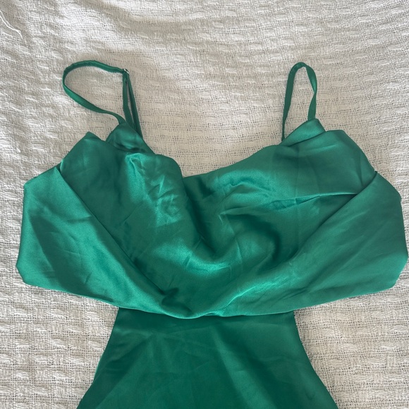 SHEIN Green Backless Dress - Picture 3 of 4